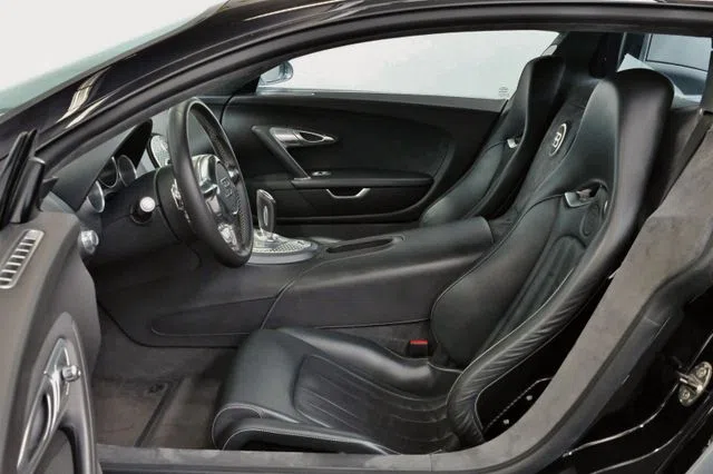 2007 Bugatti Veyron 16.4 interior