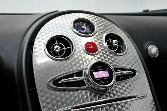 2007 Bugatti Veyron 16.4 interior