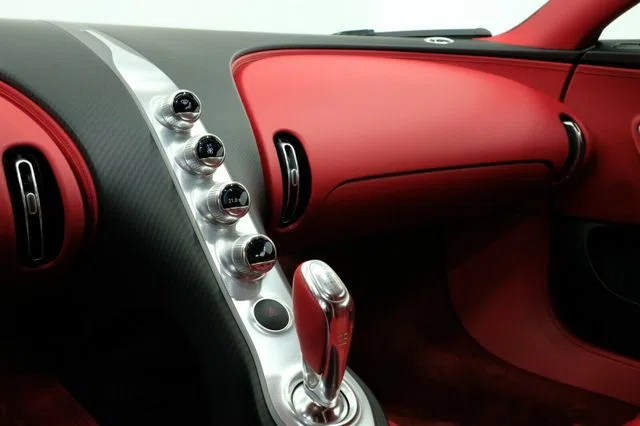 2018 Bugatti Chiron interior