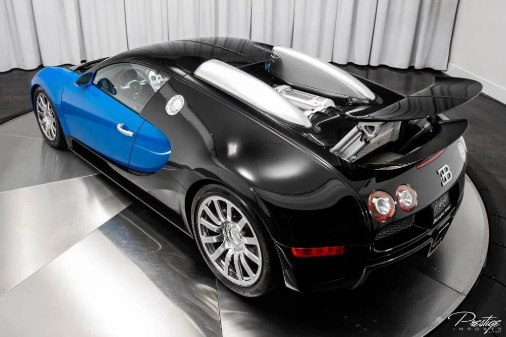 2010 Bugatti Veyron for sale, exterior, Black/Blue