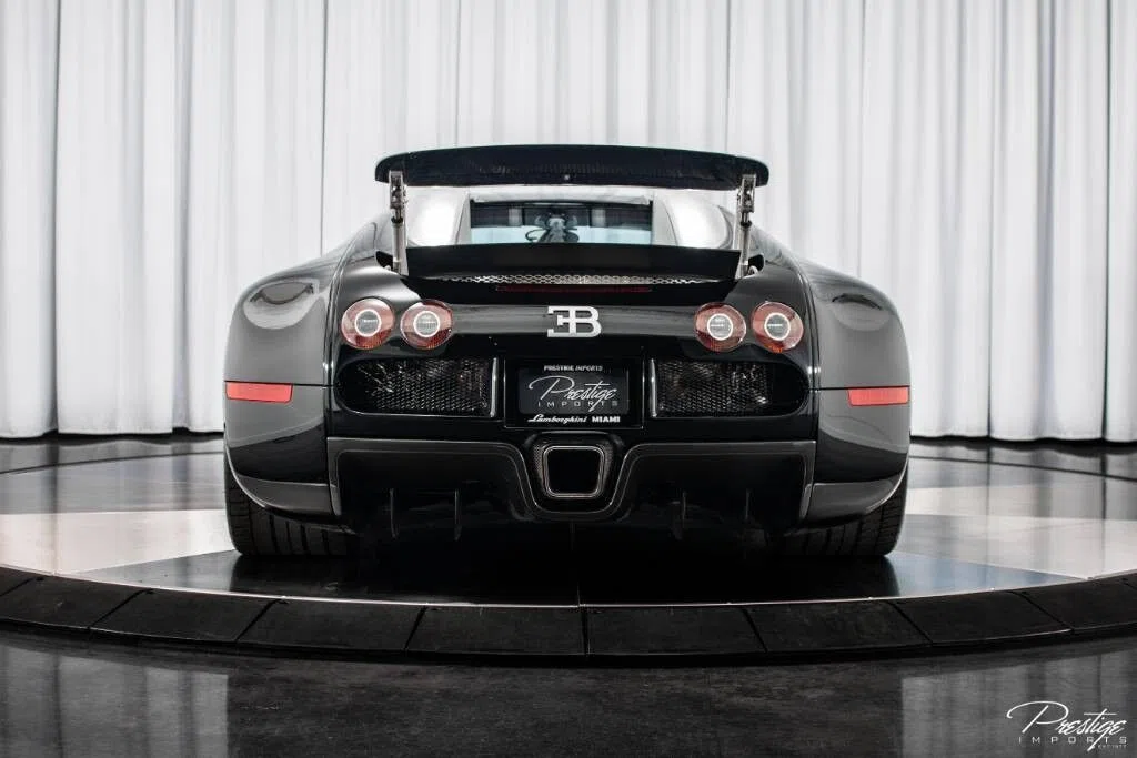 2010 Bugatti Veyron for sale, exterior, Black/Blue