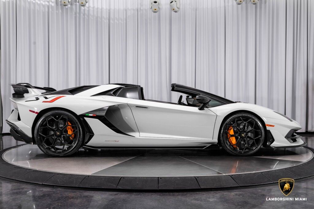 2021 Lamborghini Aventador SVJ, 10/20