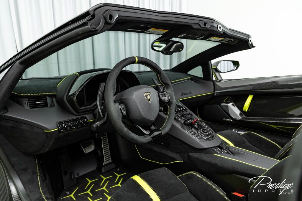 2020 Lamborghini Aventador Roadster SVJ, 6/20