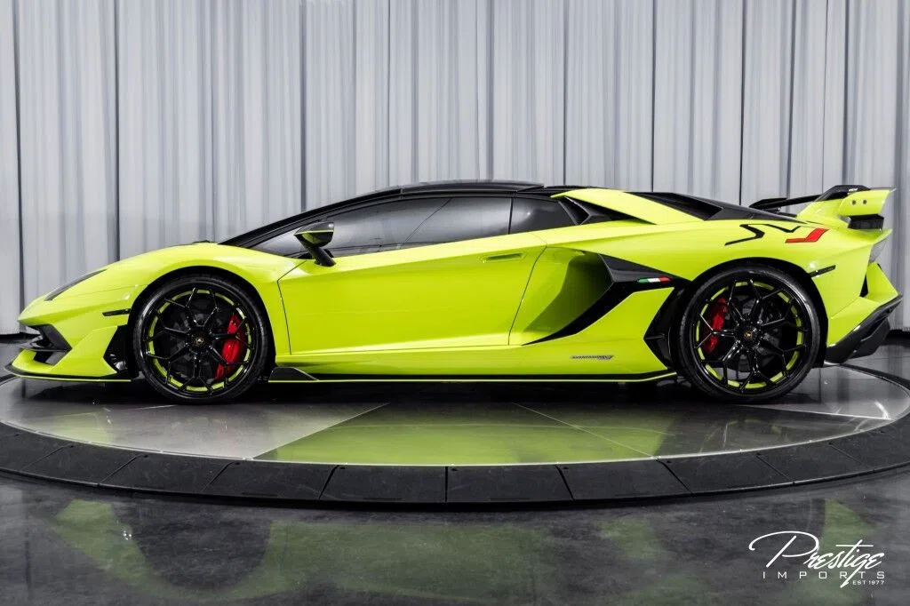 2020 Lamborghini Aventador Roadster SVJ for sale, exterior
