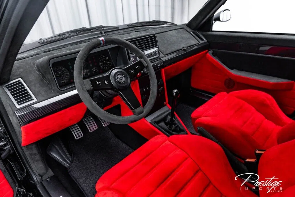 1989 Lancia Delta Futurista interior