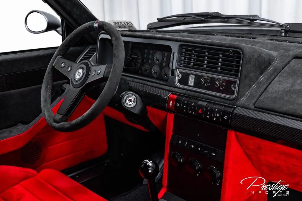 1989 Lancia Delta Futurista interior, dashboard