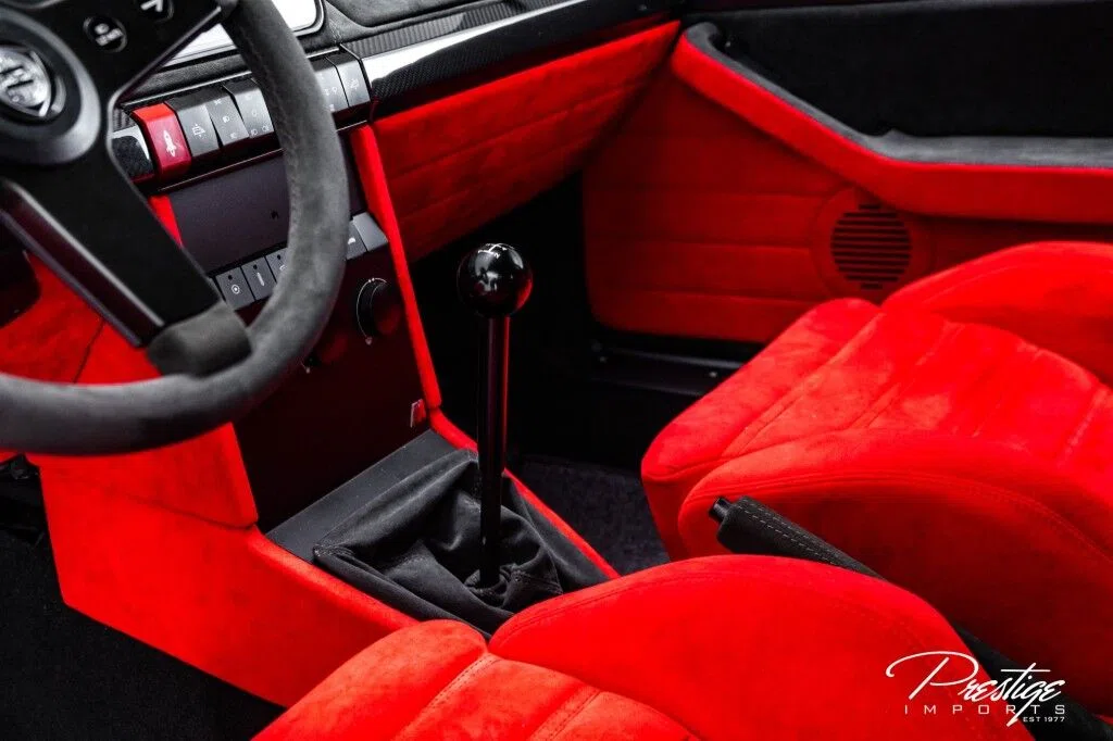 1989 Lancia Delta Futurista interior
