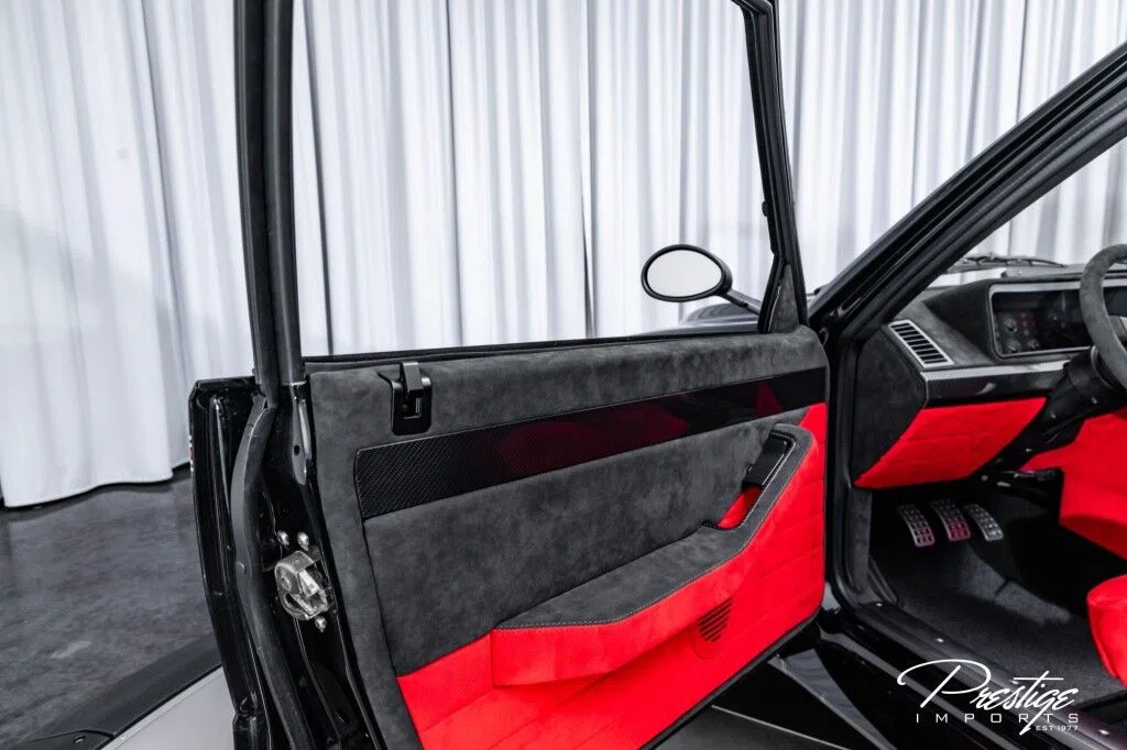 1989 Lancia Delta Futurista interior, door panel