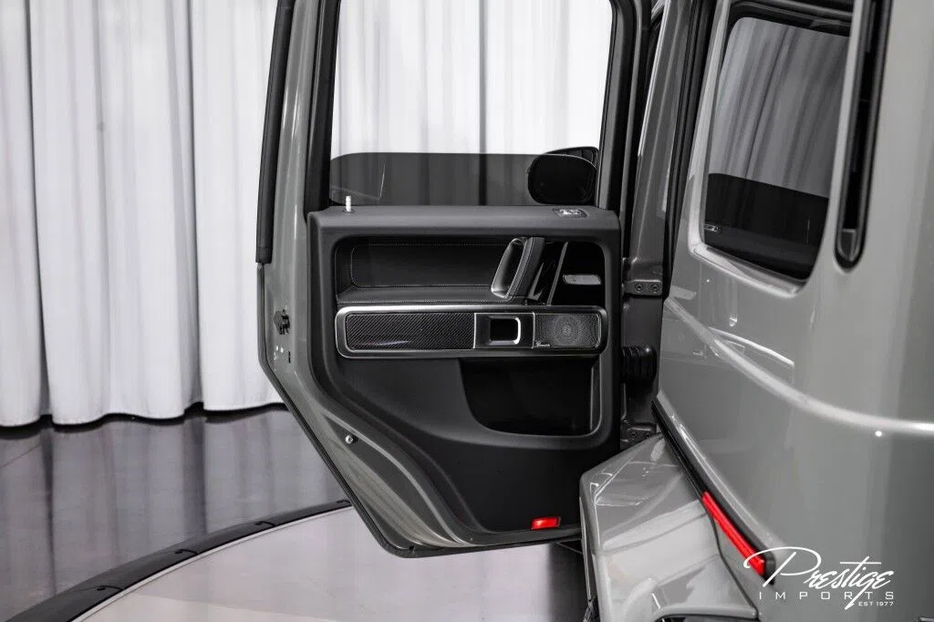 2021 BRABUS G 63 interior, door panel