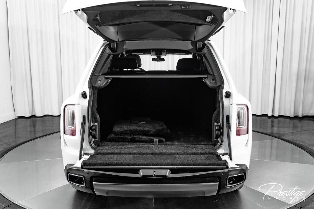 2020 Rolls-Royce Cullinan, 2/19
