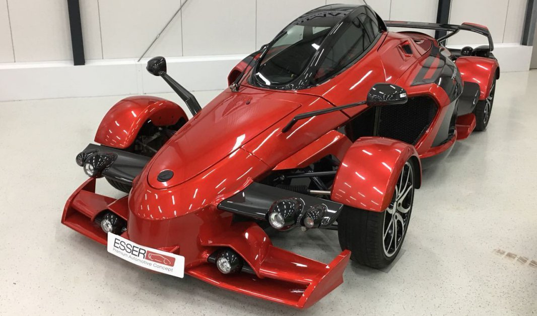 2011 Tramontana R