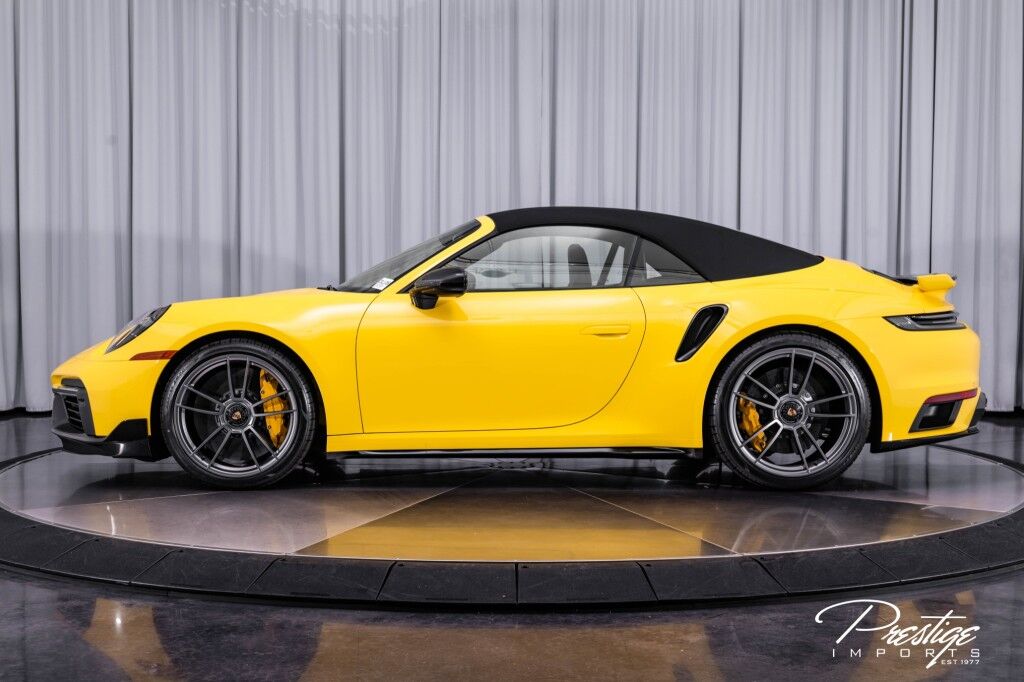2022 Porsche 911 Turbo S Cabriolet, 18/20