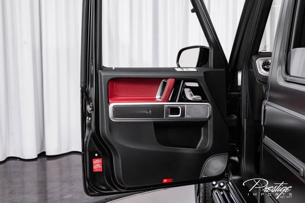2021 BRABUS G 63 interior, door panel