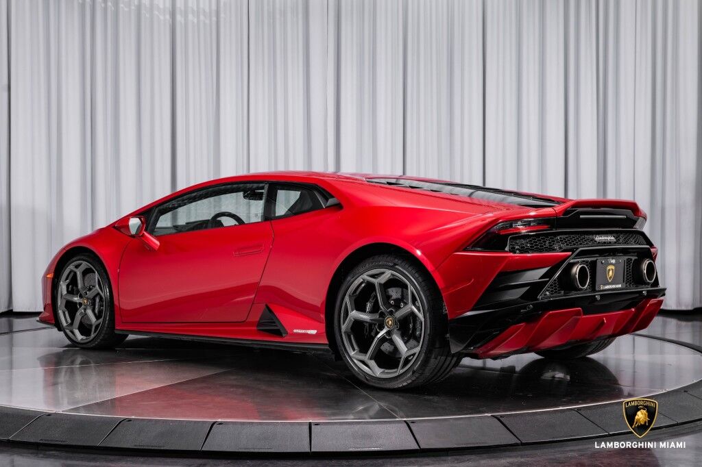 2022 Lamborghini HURACAN