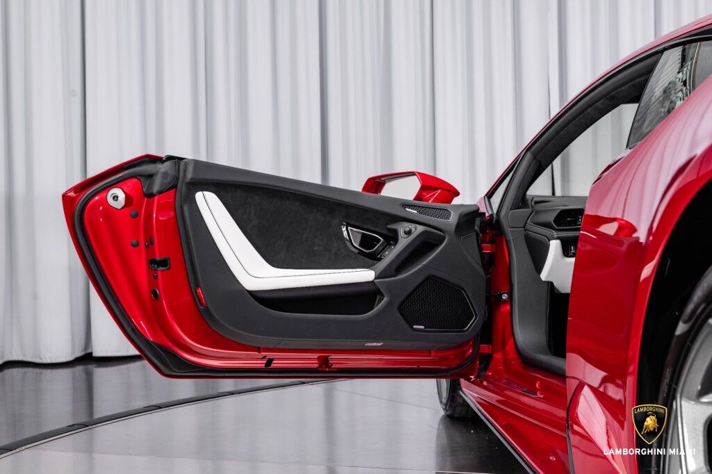 2022 Lamborghini HURACAN, 12/19