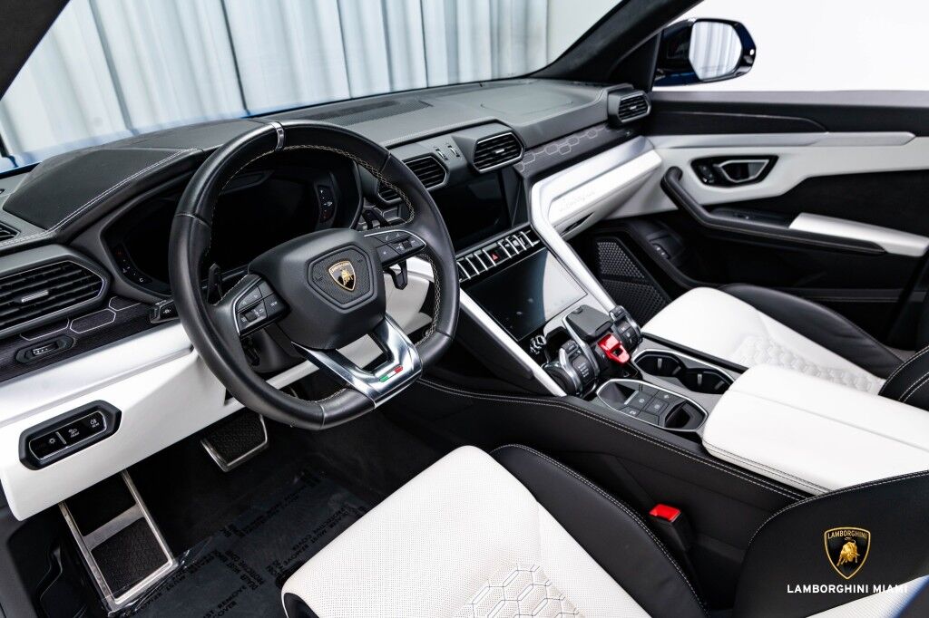 2019 Lamborghini Urus, 9/15