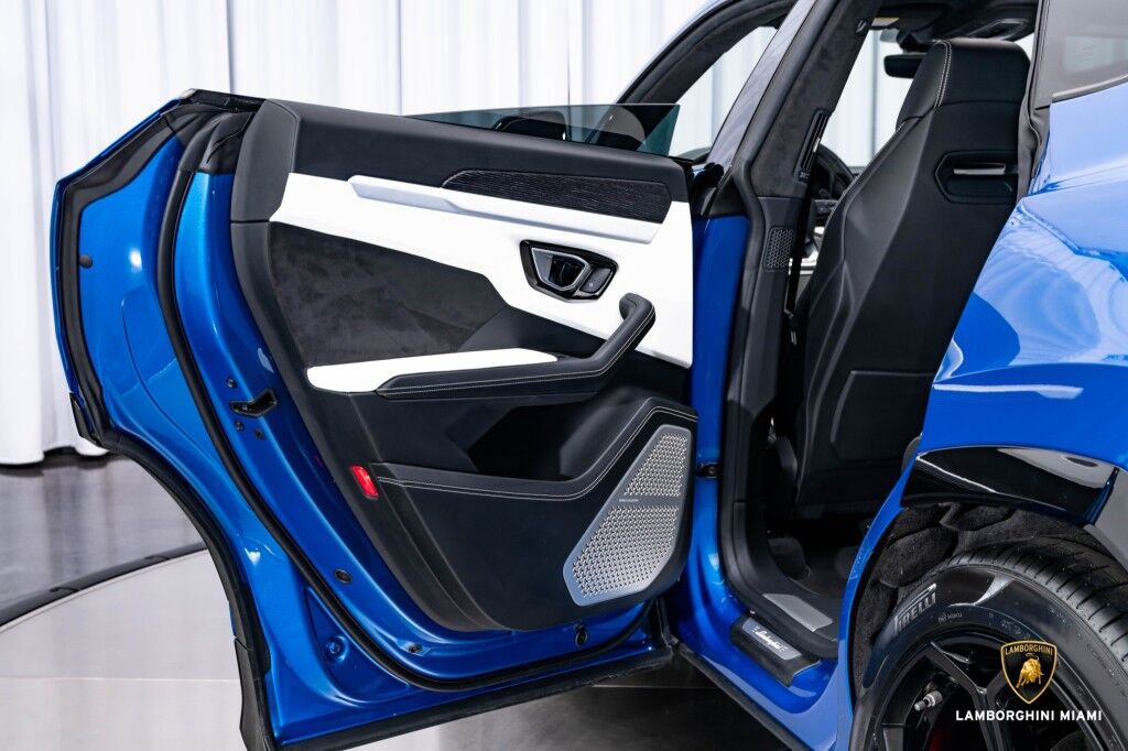 2019 Lamborghini Urus, 10/15