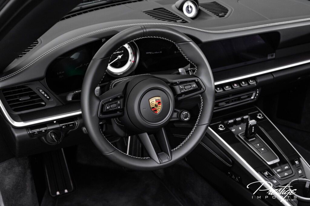 2021 Porsche 911 Turbo S, 3/18