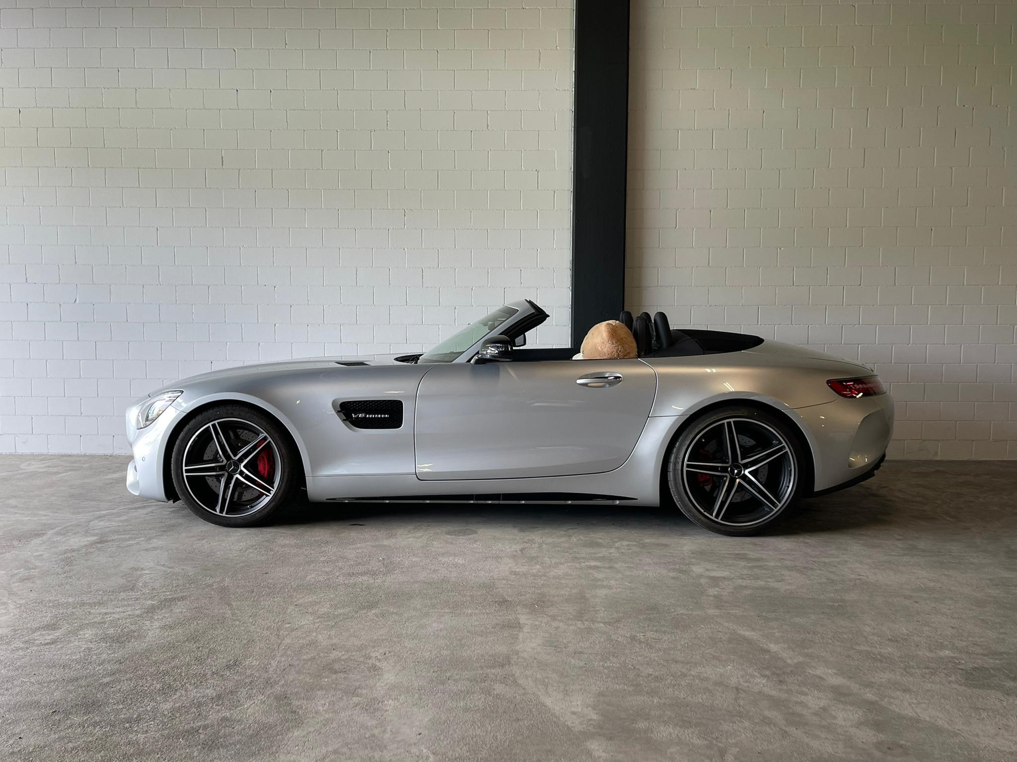 2017 MERCEDES-BENZ AMG GT C Roadster, 2/6
