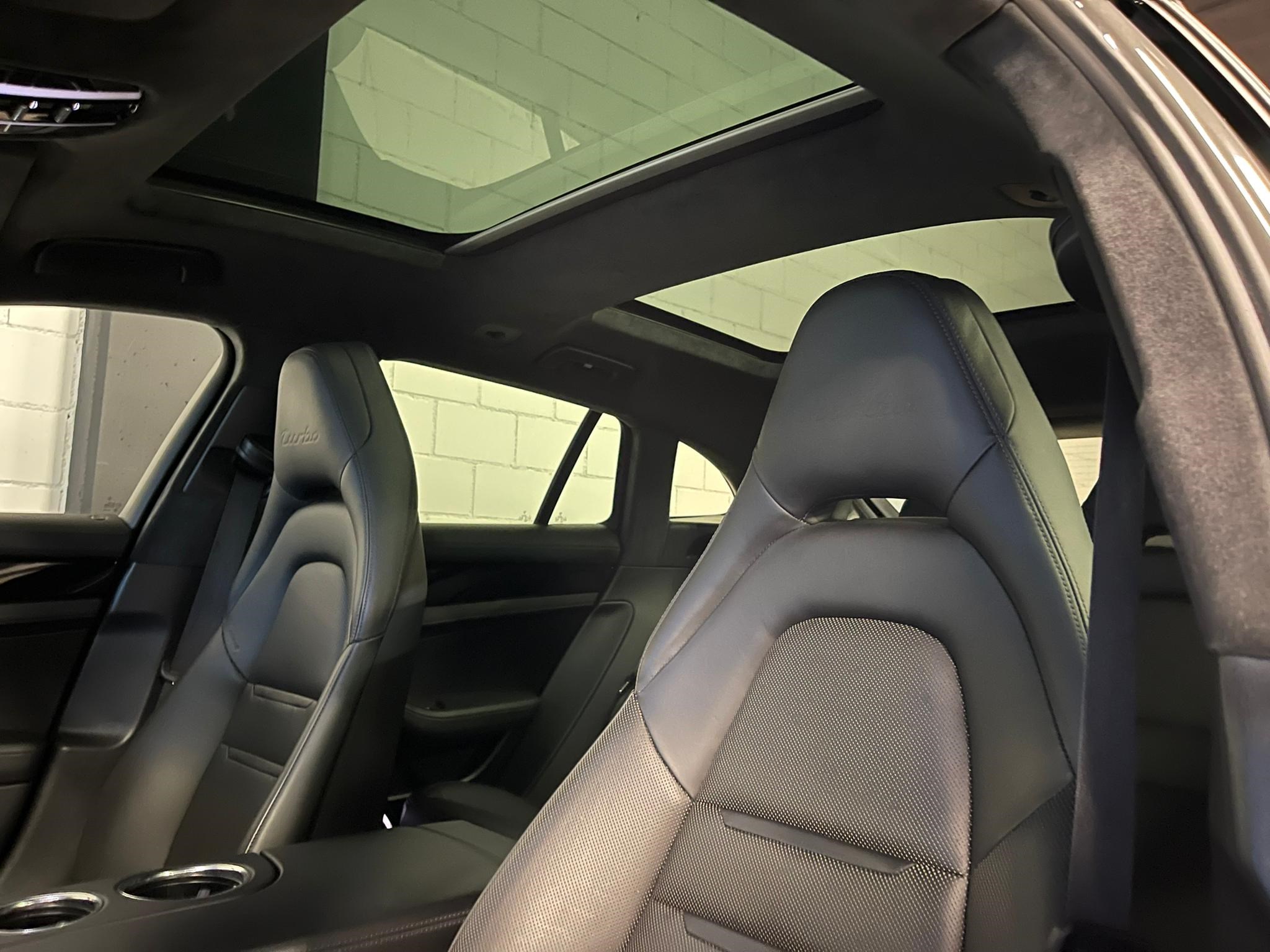 2018 PORSCHE Panamera Turbo Sport Turismo, 3/7