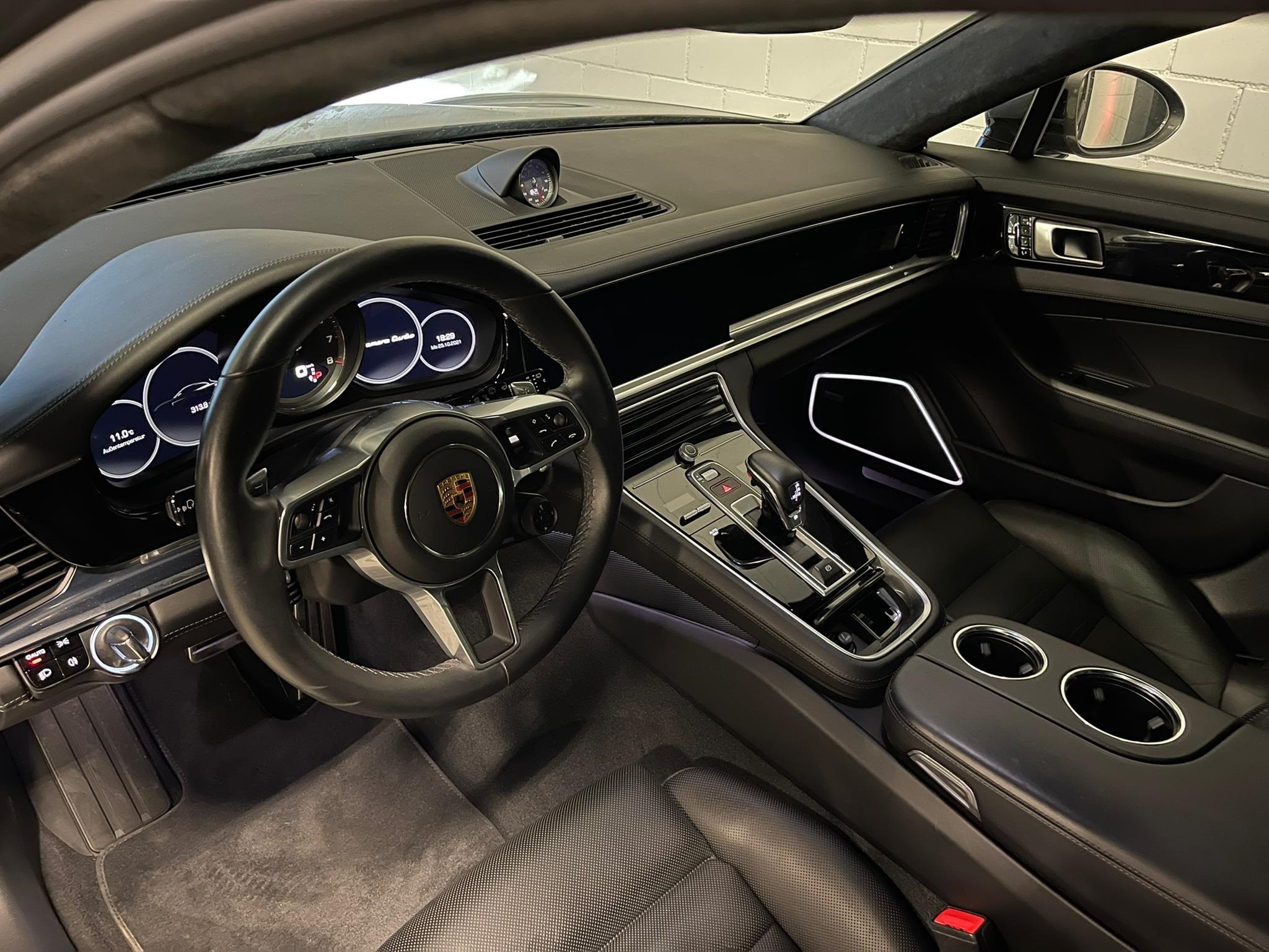 2018 PORSCHE Panamera Turbo Sport Turismo, 4/7