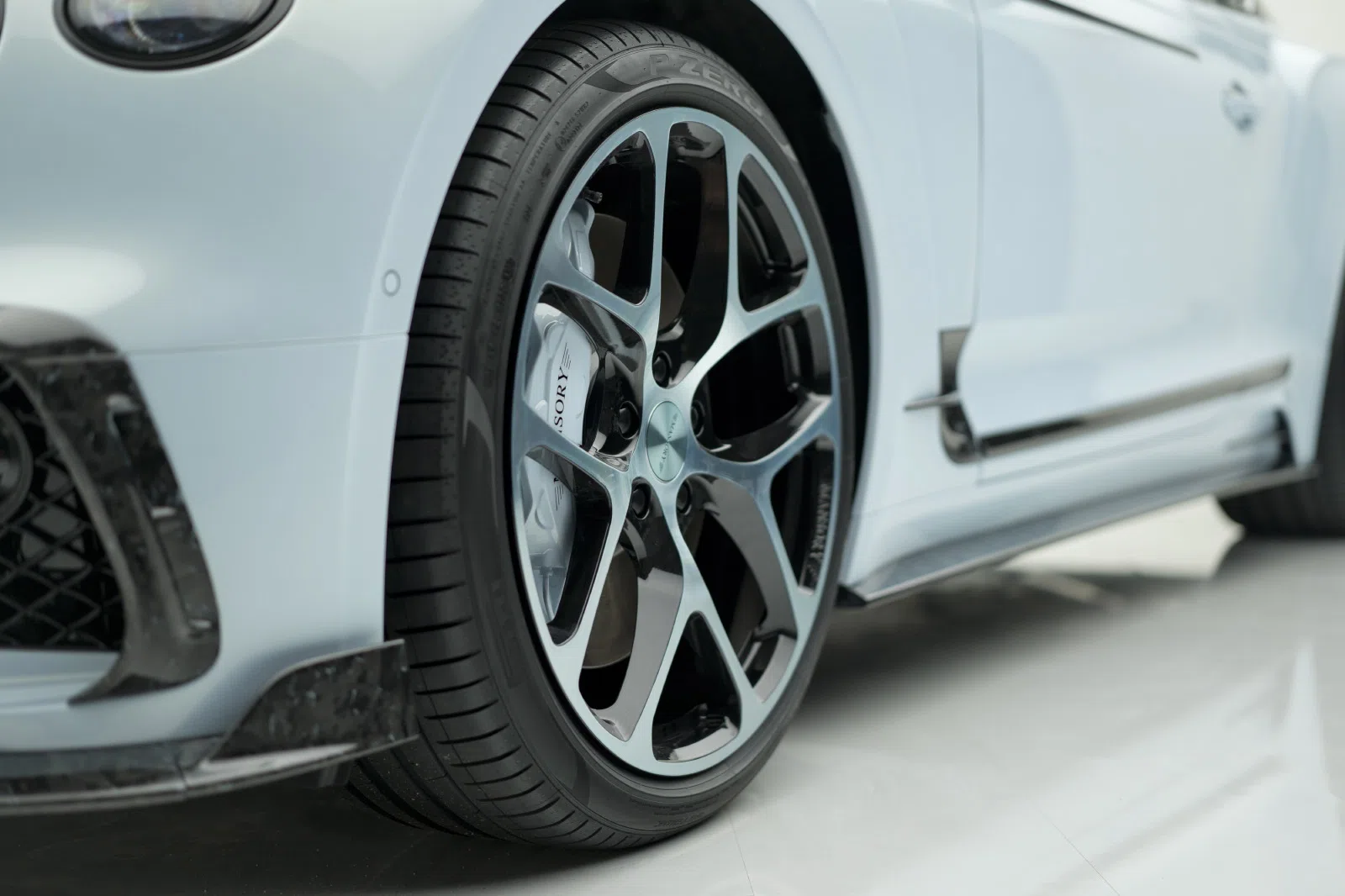 2019 Mansory Continental GT wheel