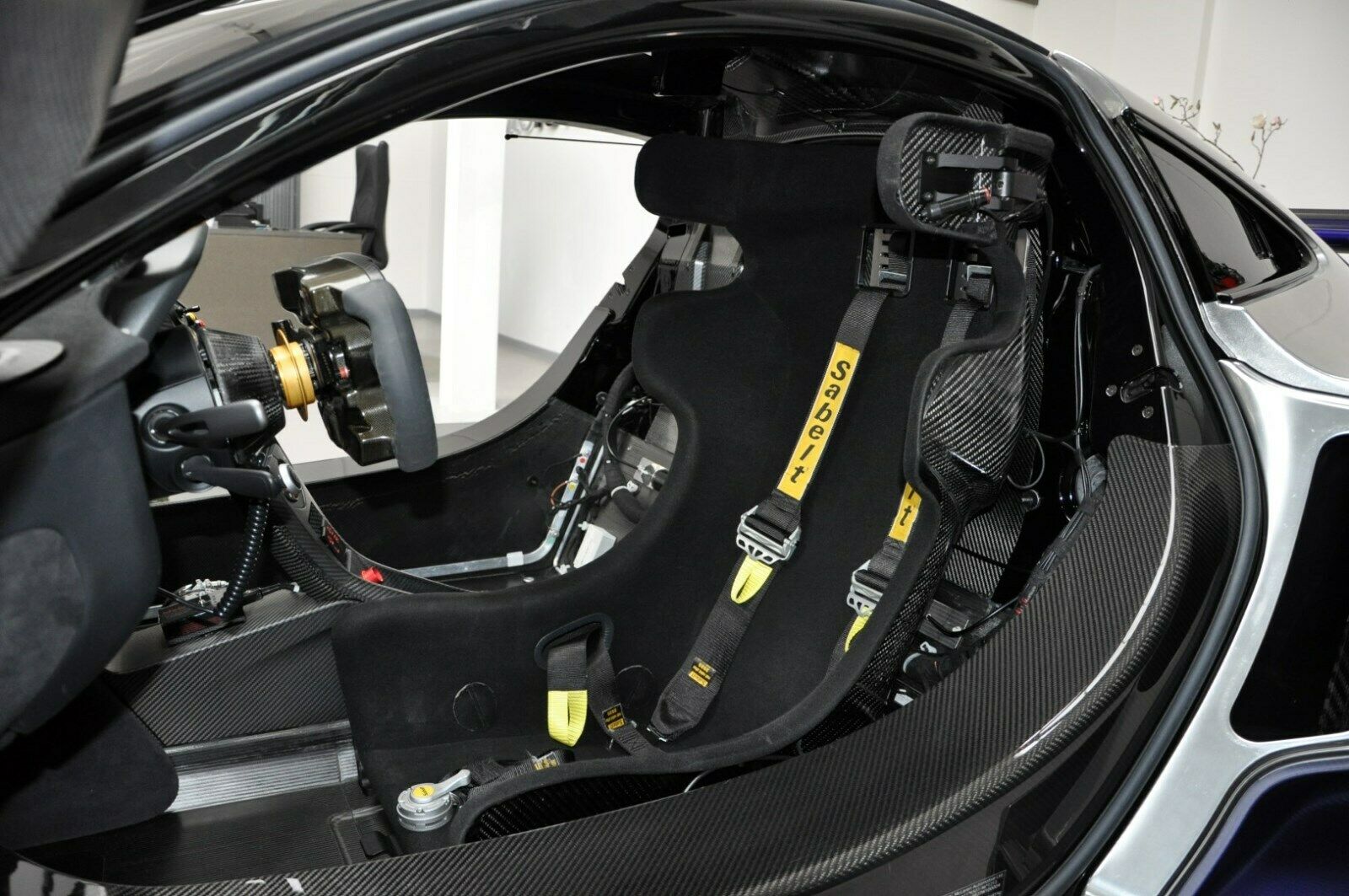 2016 McLaren P1 GTR MSO, 2/15