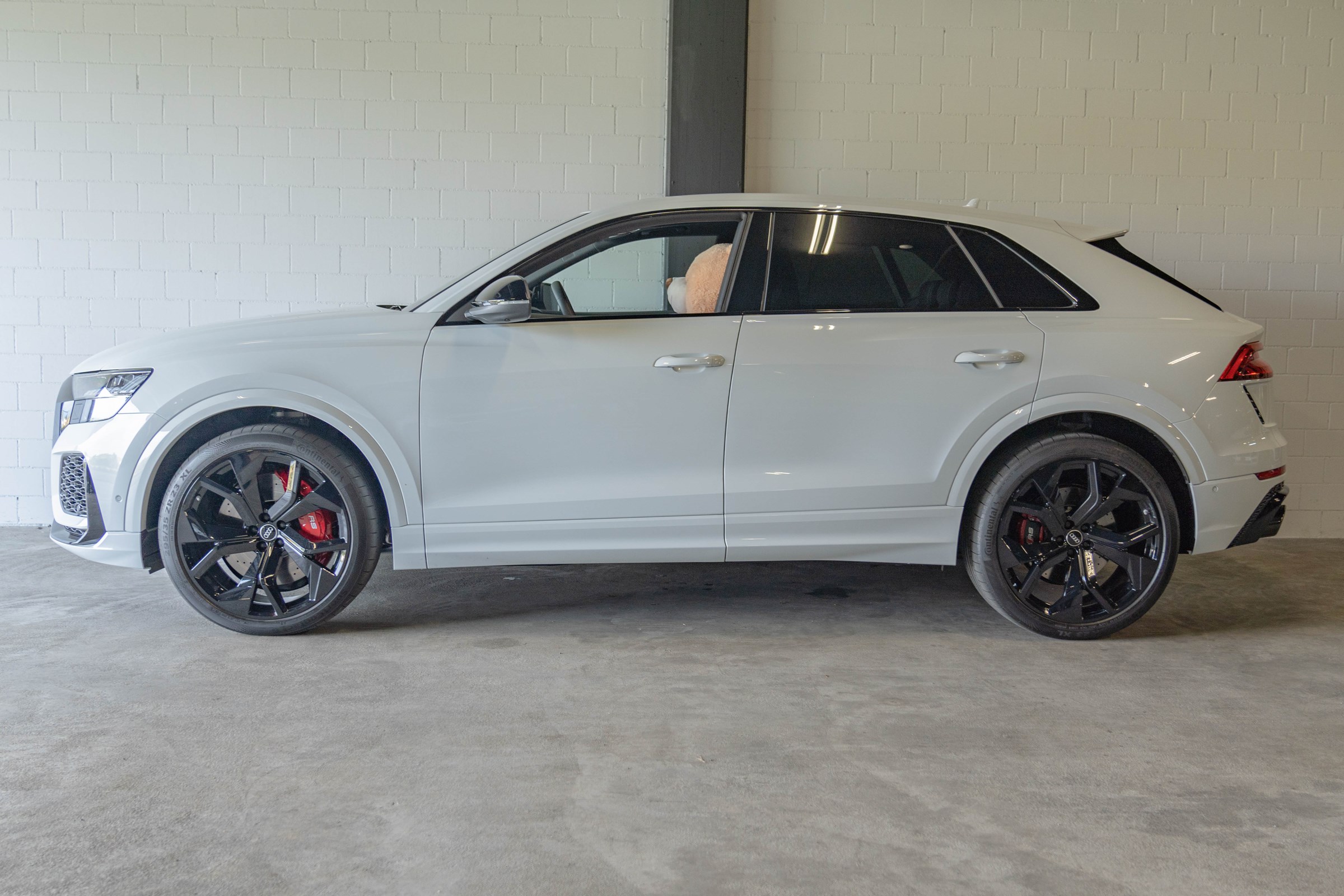 2022 AUDI RSQ8 quattro tiptronic, 4/12