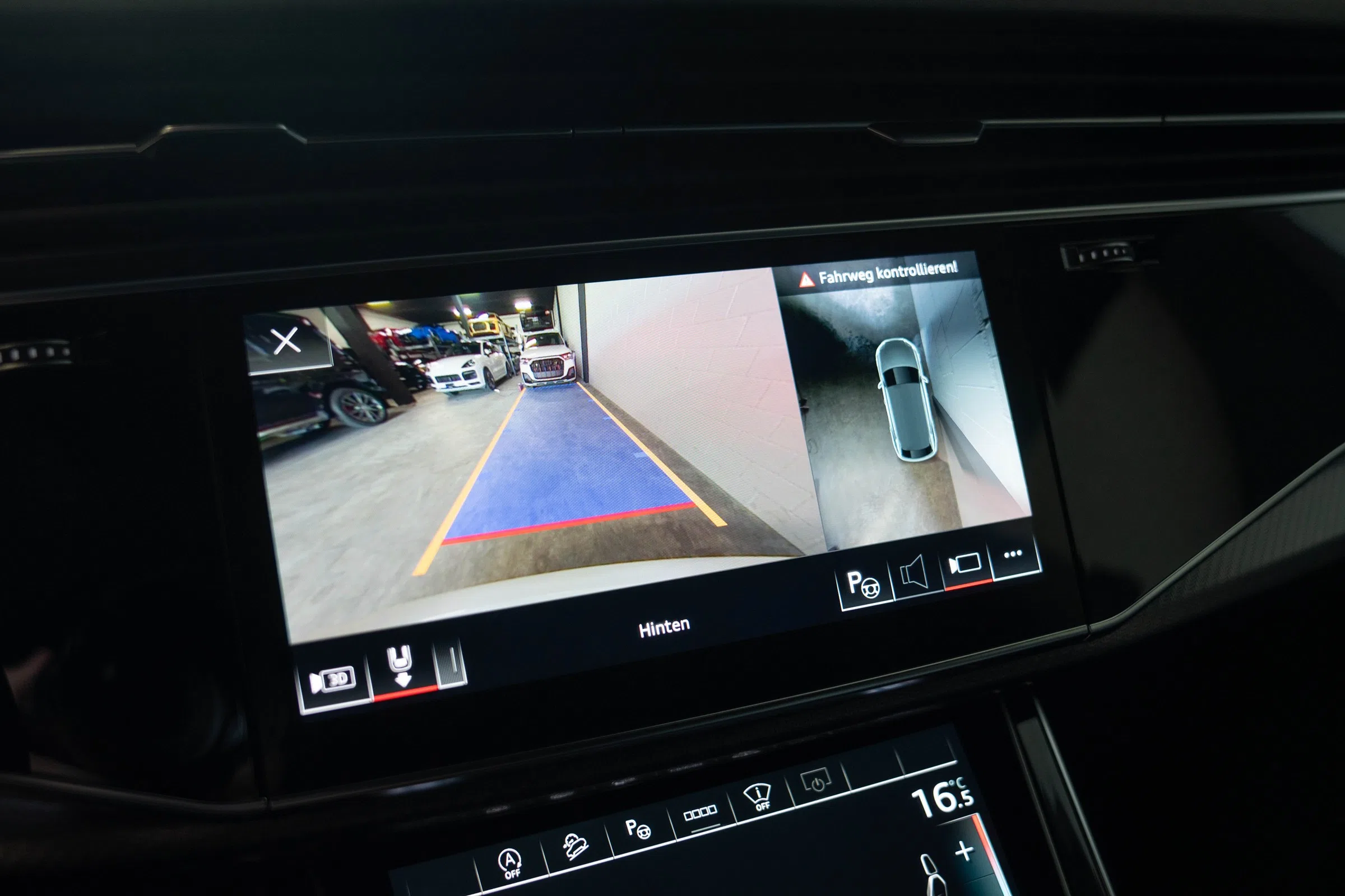 2022 AUDI RSQ8 quattro tiptronic interior, door panel