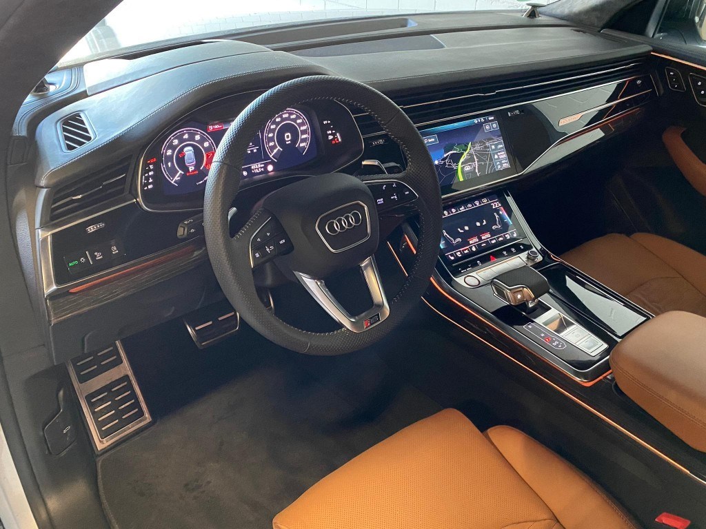 2020 AUDI RSQ8 quattro tiptronic, 2/10