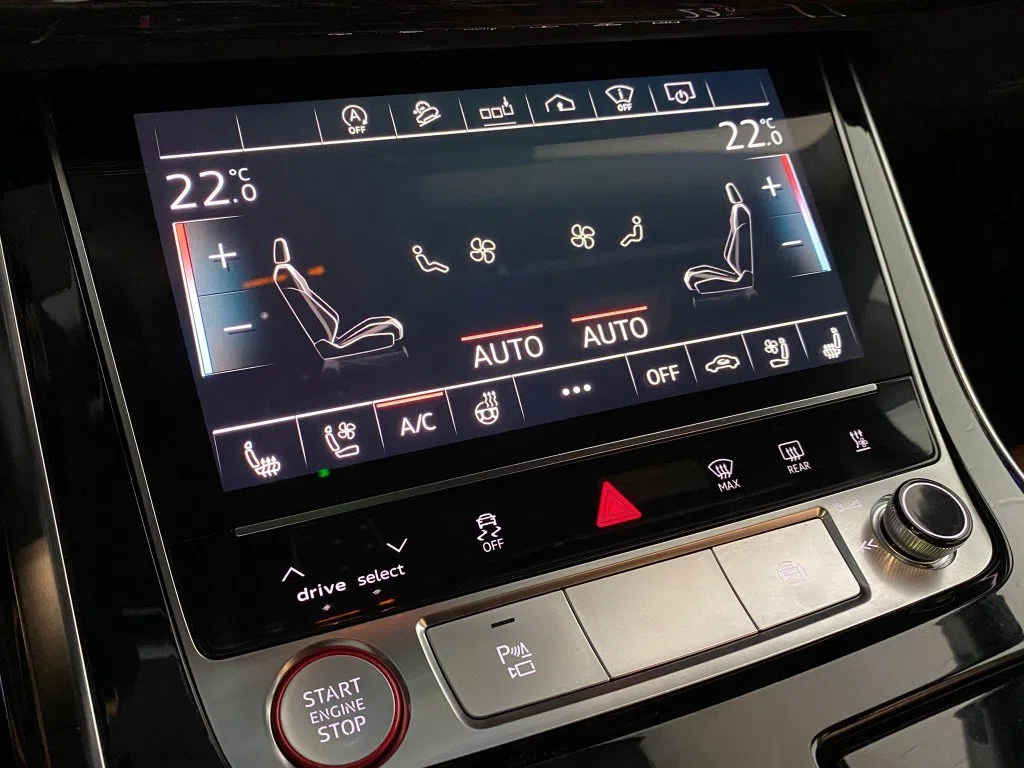 2020 AUDI RSQ8 quattro tiptronic interior