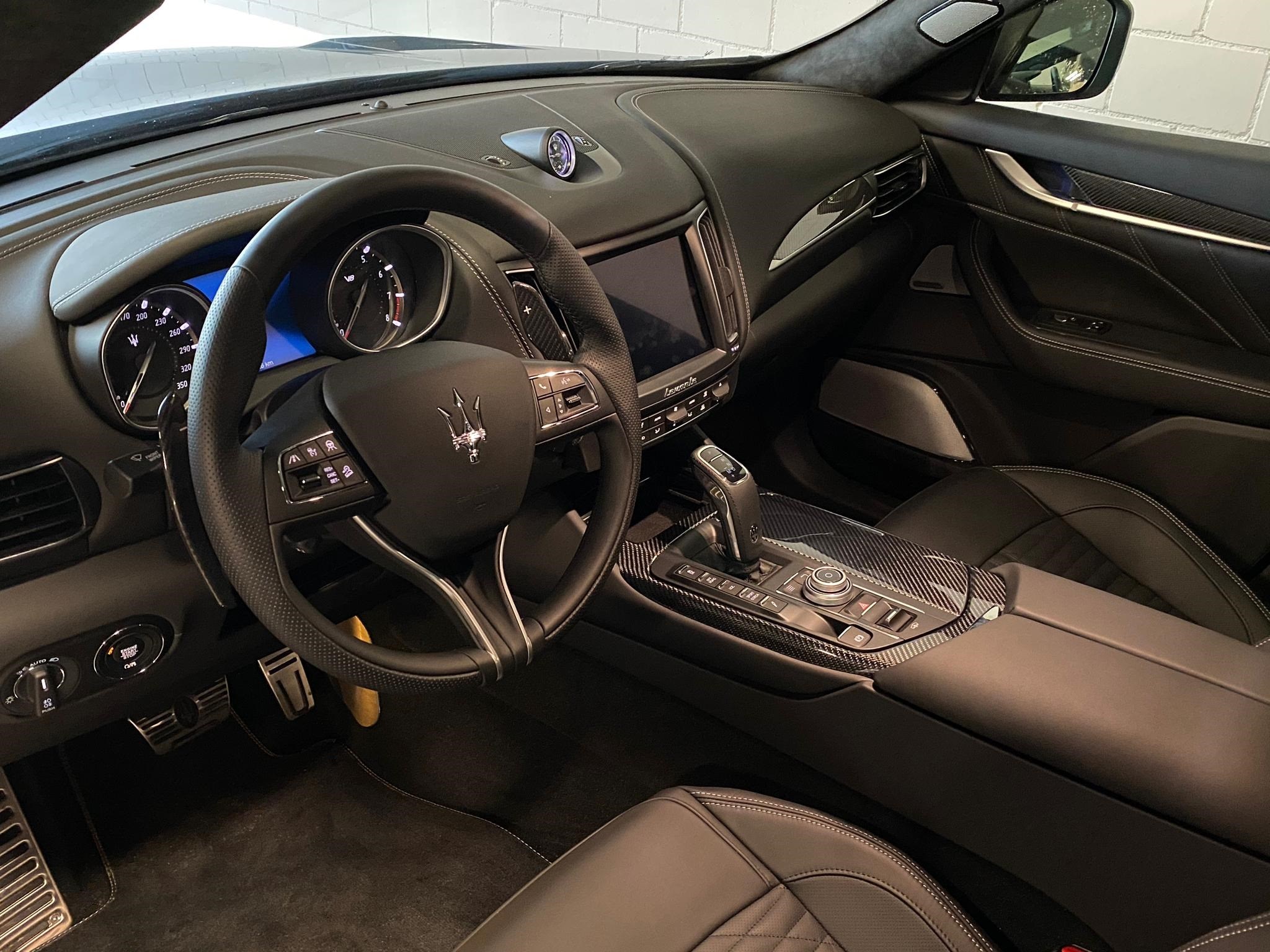 2020 MASERATI Levante 3.8 V8 Trofeo, 3/8