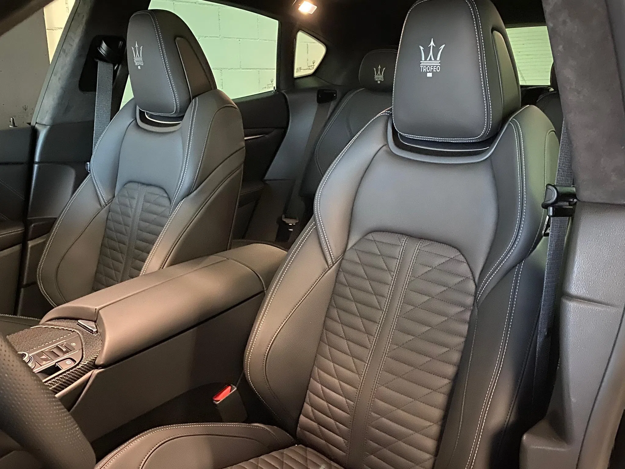 2020 MASERATI Levante 3.8 V8 Trofeo interior, seats