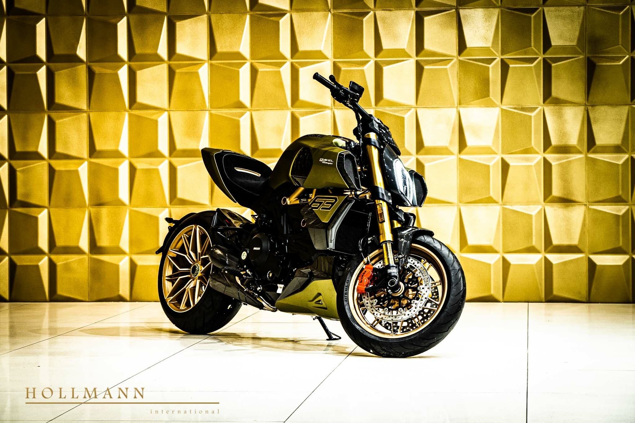 2022 Ducati Diavel 1260 Lamborghini, 2/22