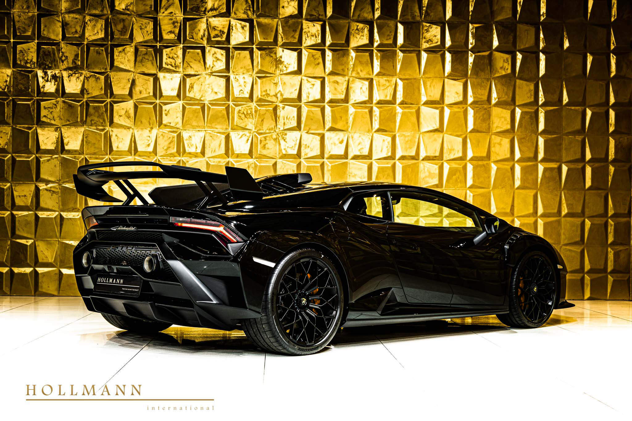 2022 Lamborghini Huracán STO, 2/19