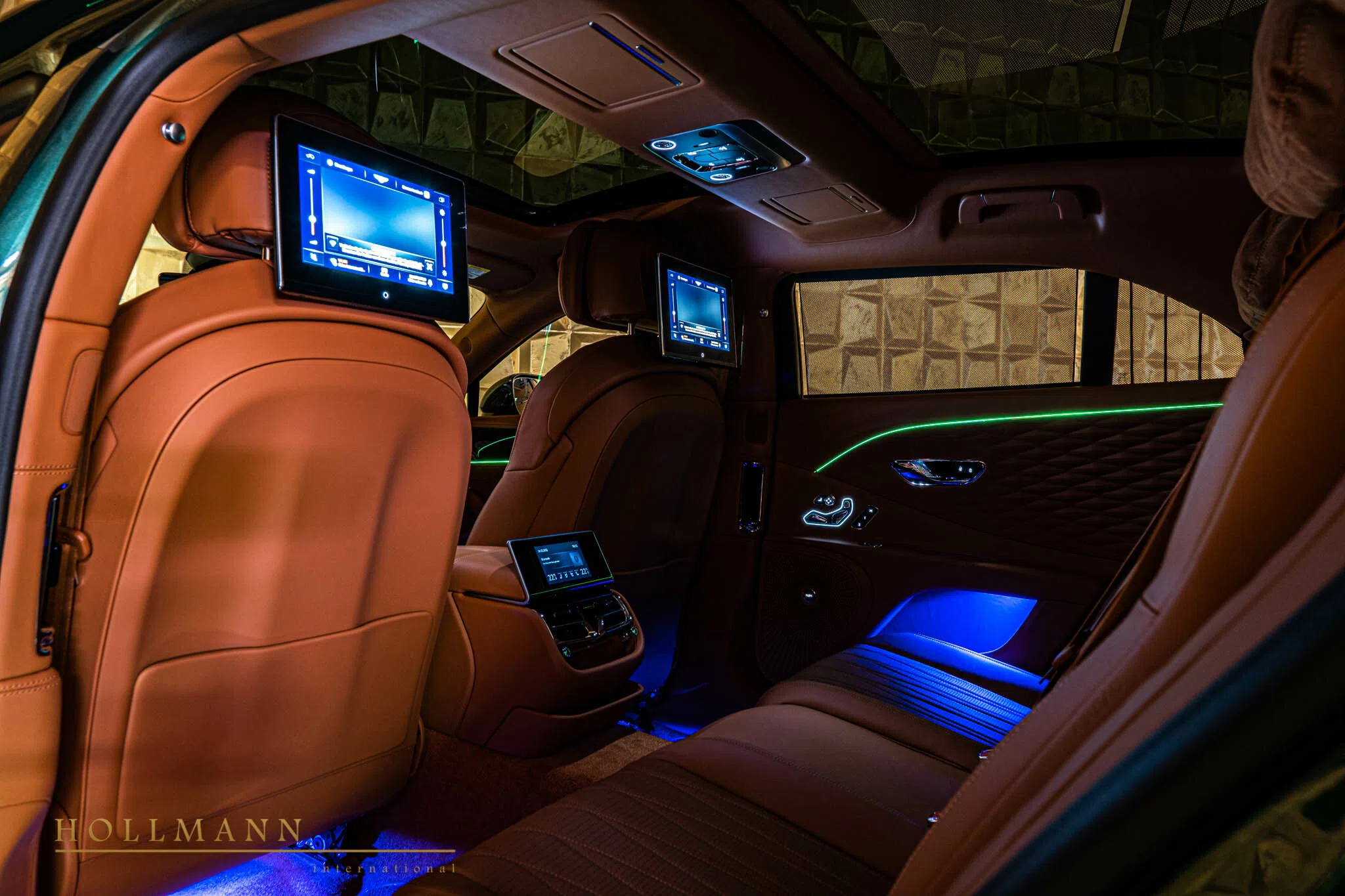 2022 Bentley Flying Spur W12 interior, seats