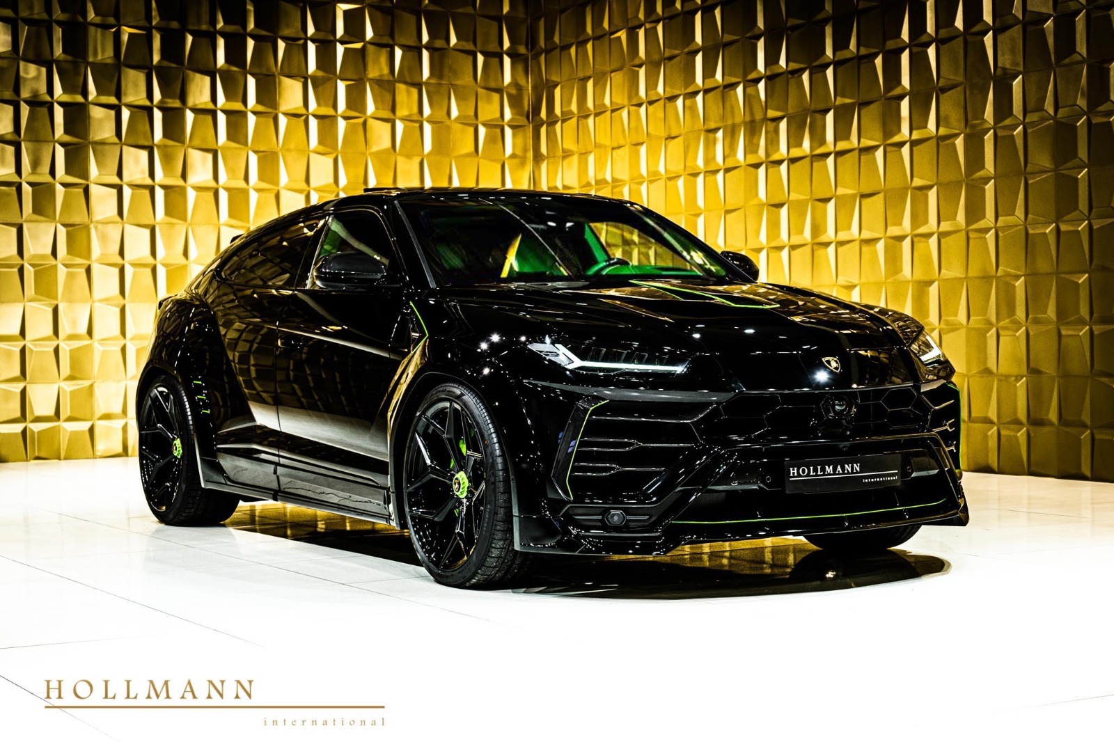 2022 Lamborghini Urus by NOVITEC