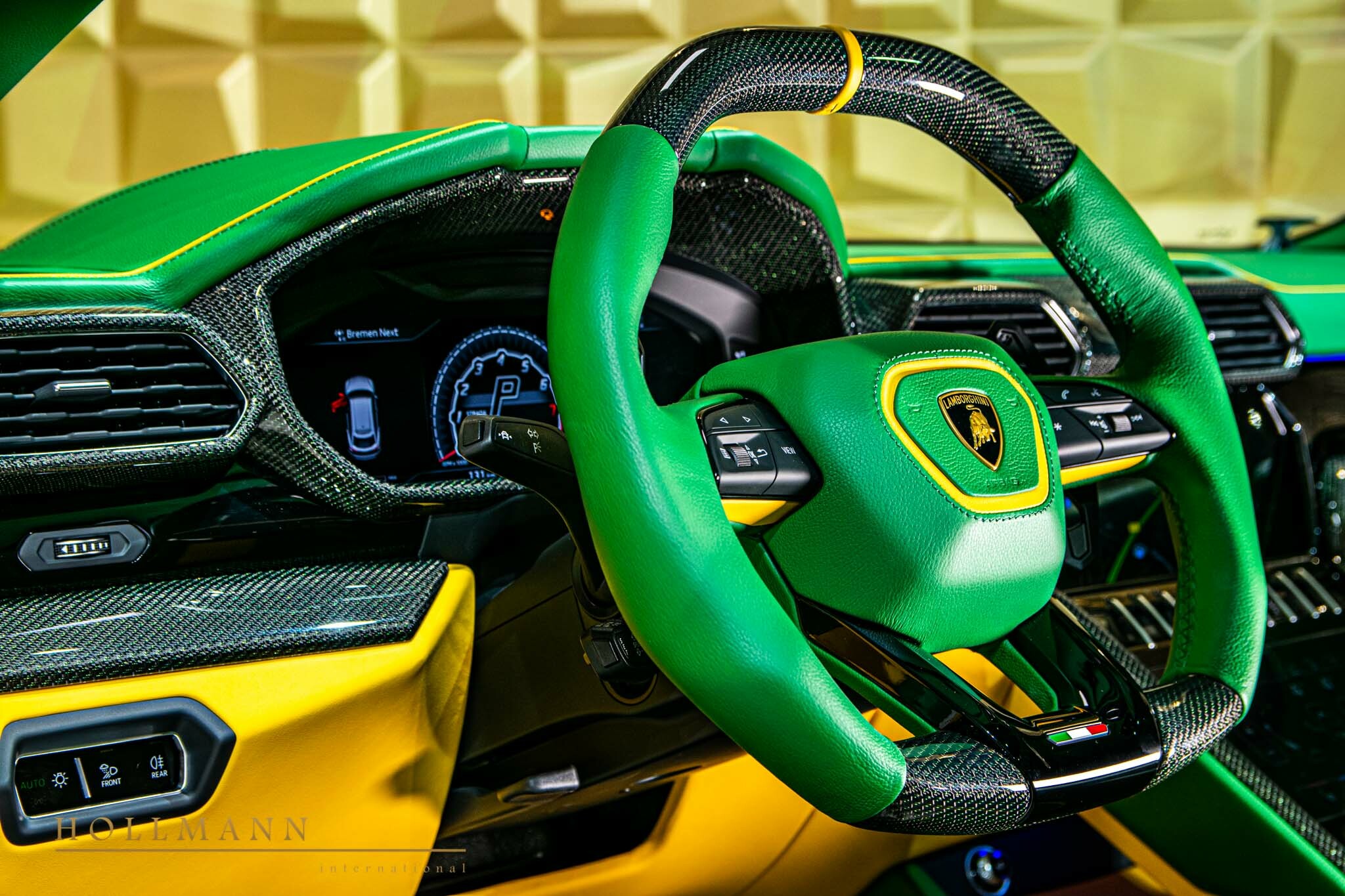 2022 Lamborghini Urus by NOVITEC, 3/21