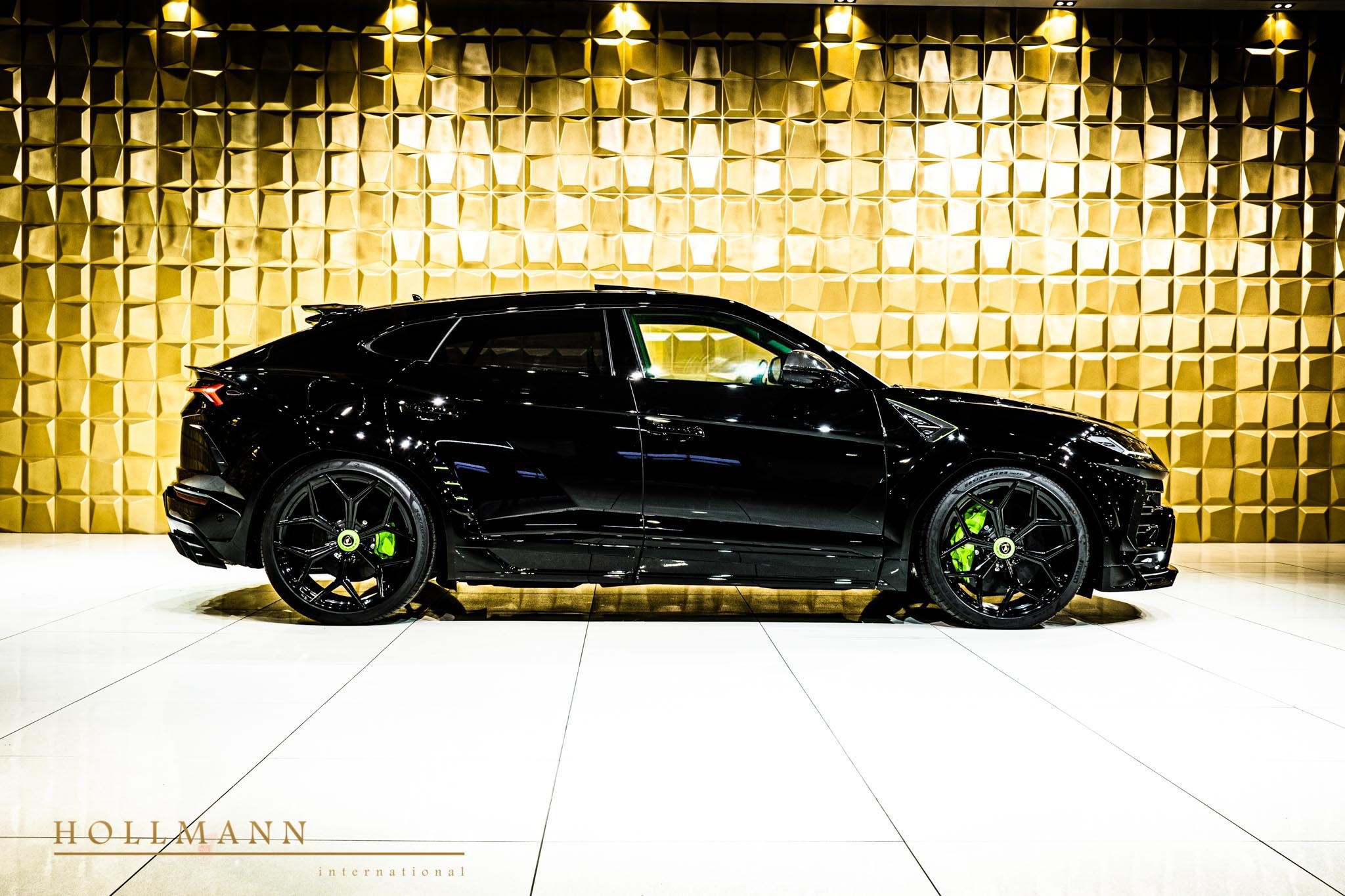 2022 Lamborghini Urus by NOVITEC, 18/21