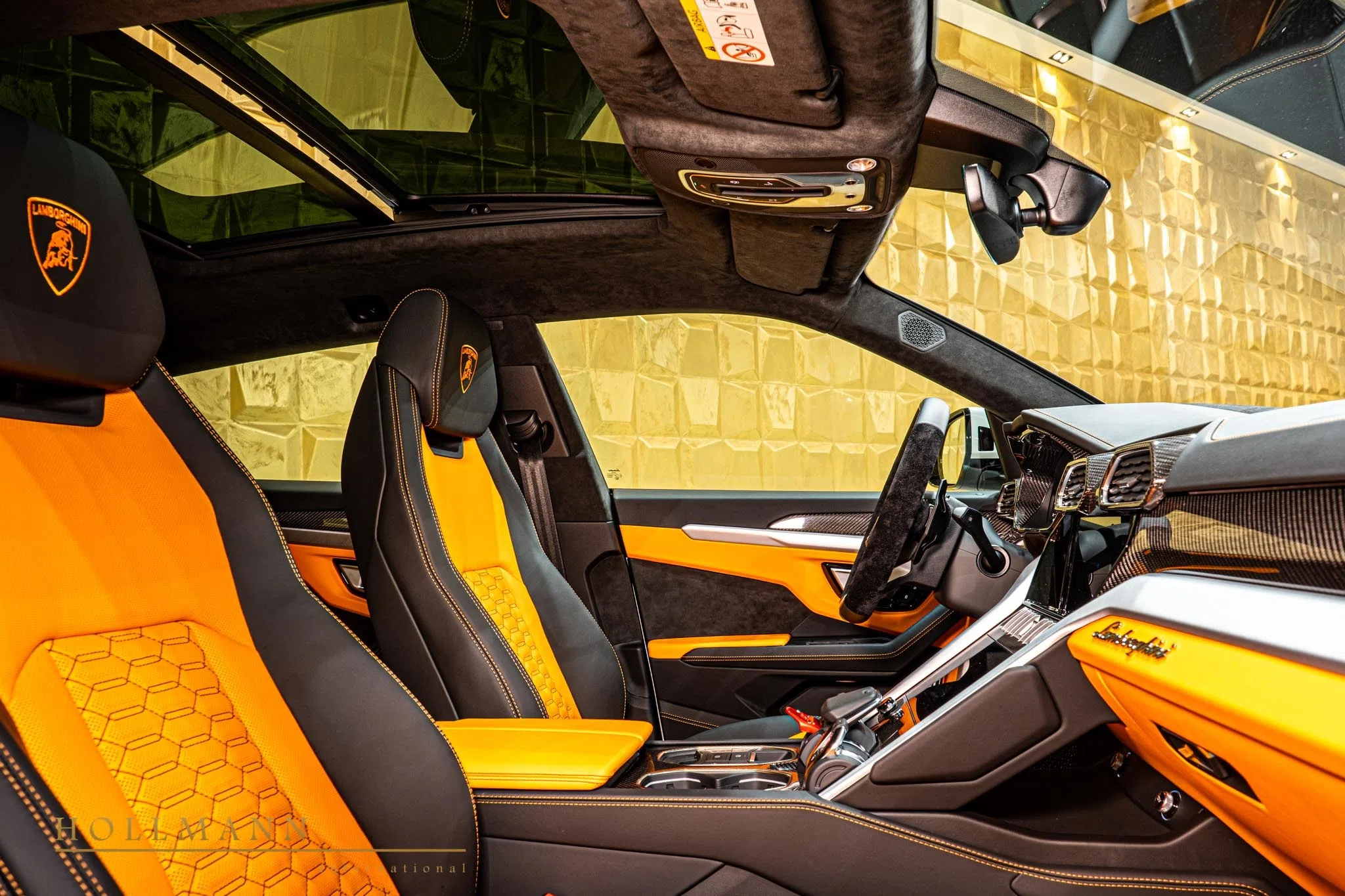 2022 Mansory Urus Venatus interior, seats