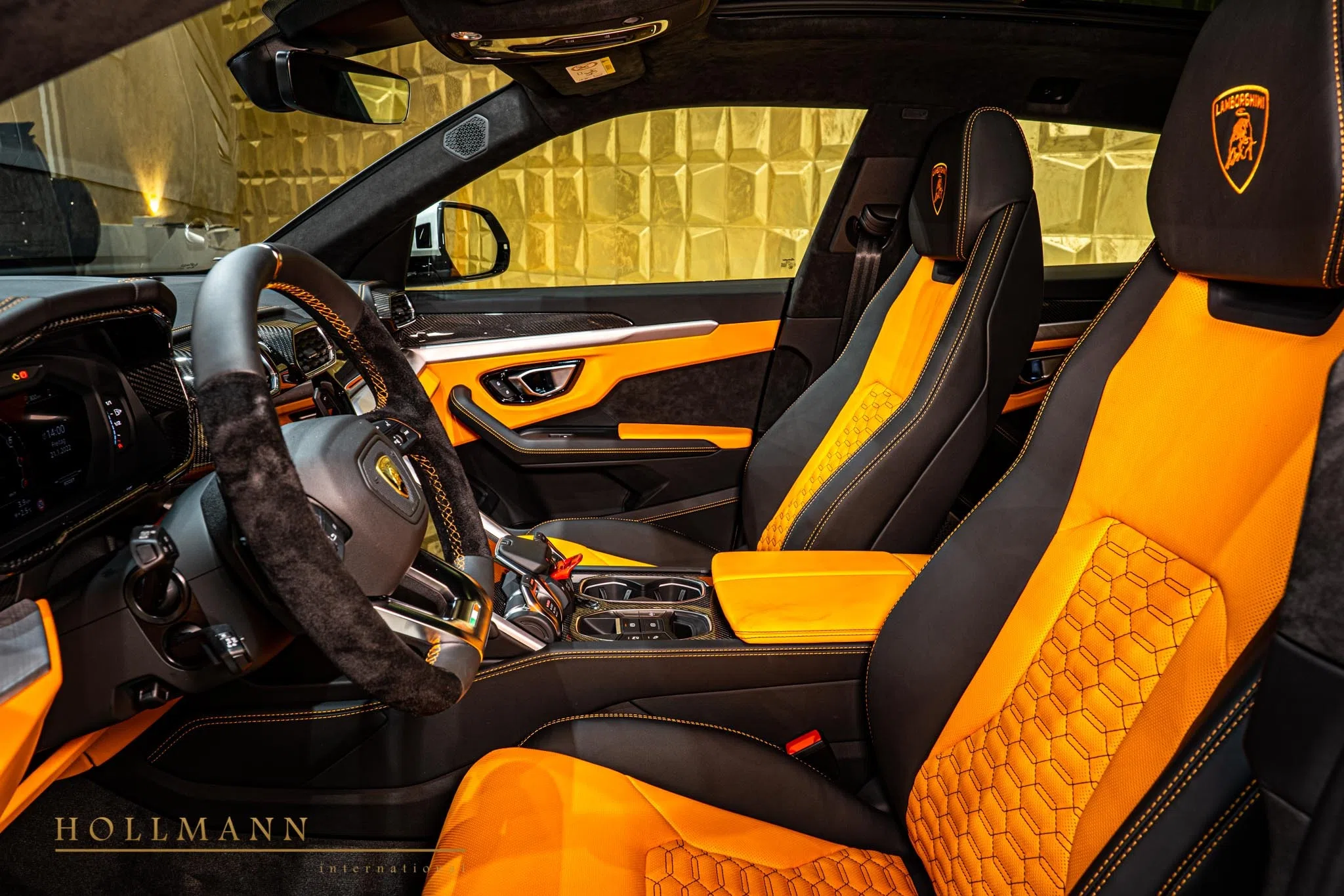 2022 Mansory Urus Venatus interior, seats