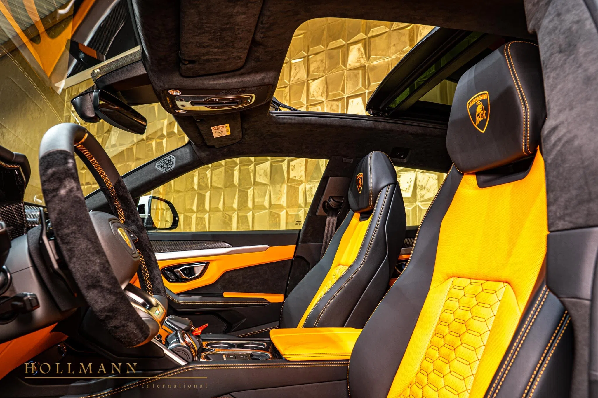2022 Mansory Urus Venatus interior, seats