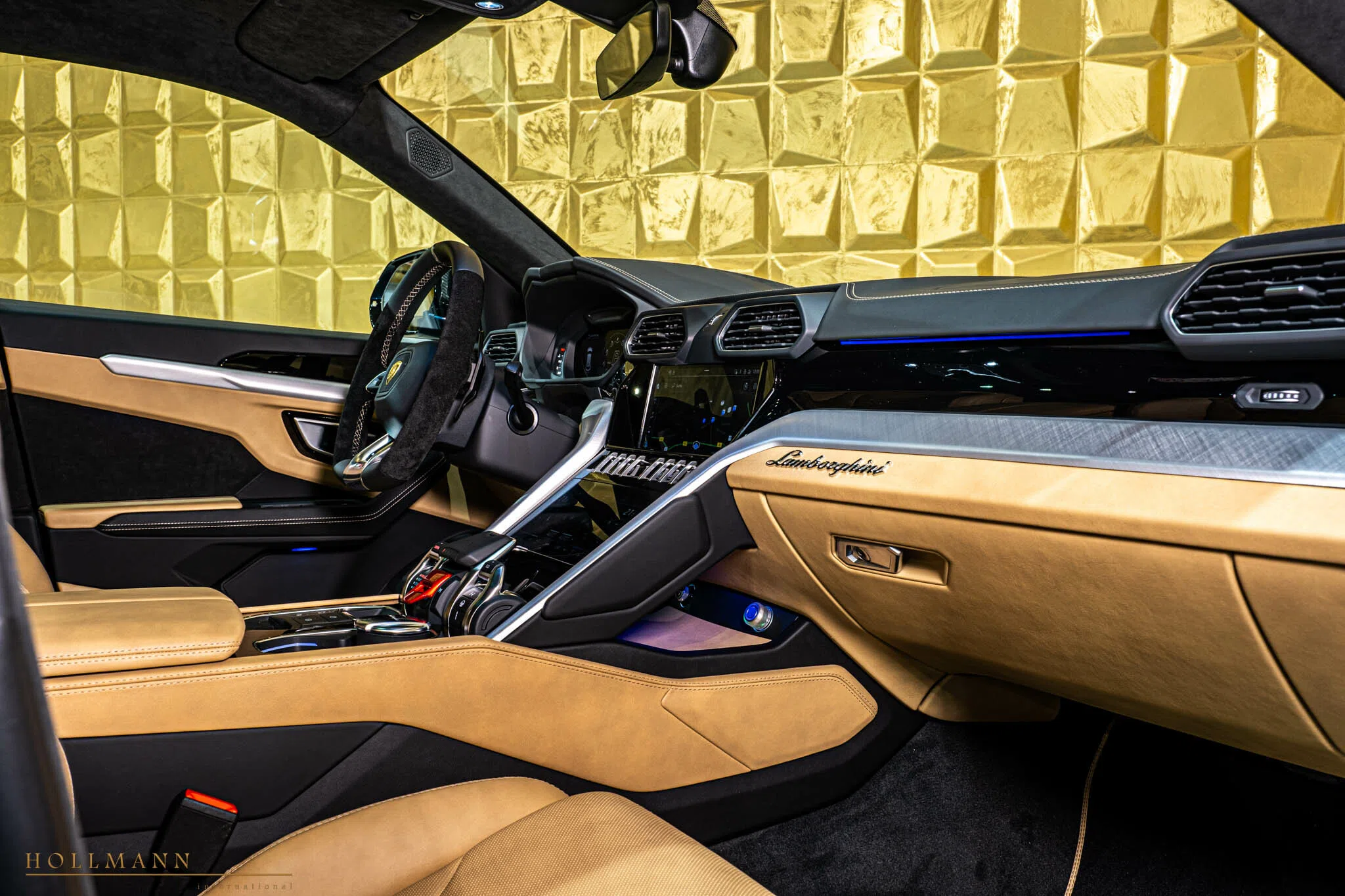 2022 Lamborghini Urus by NOVITEC interior