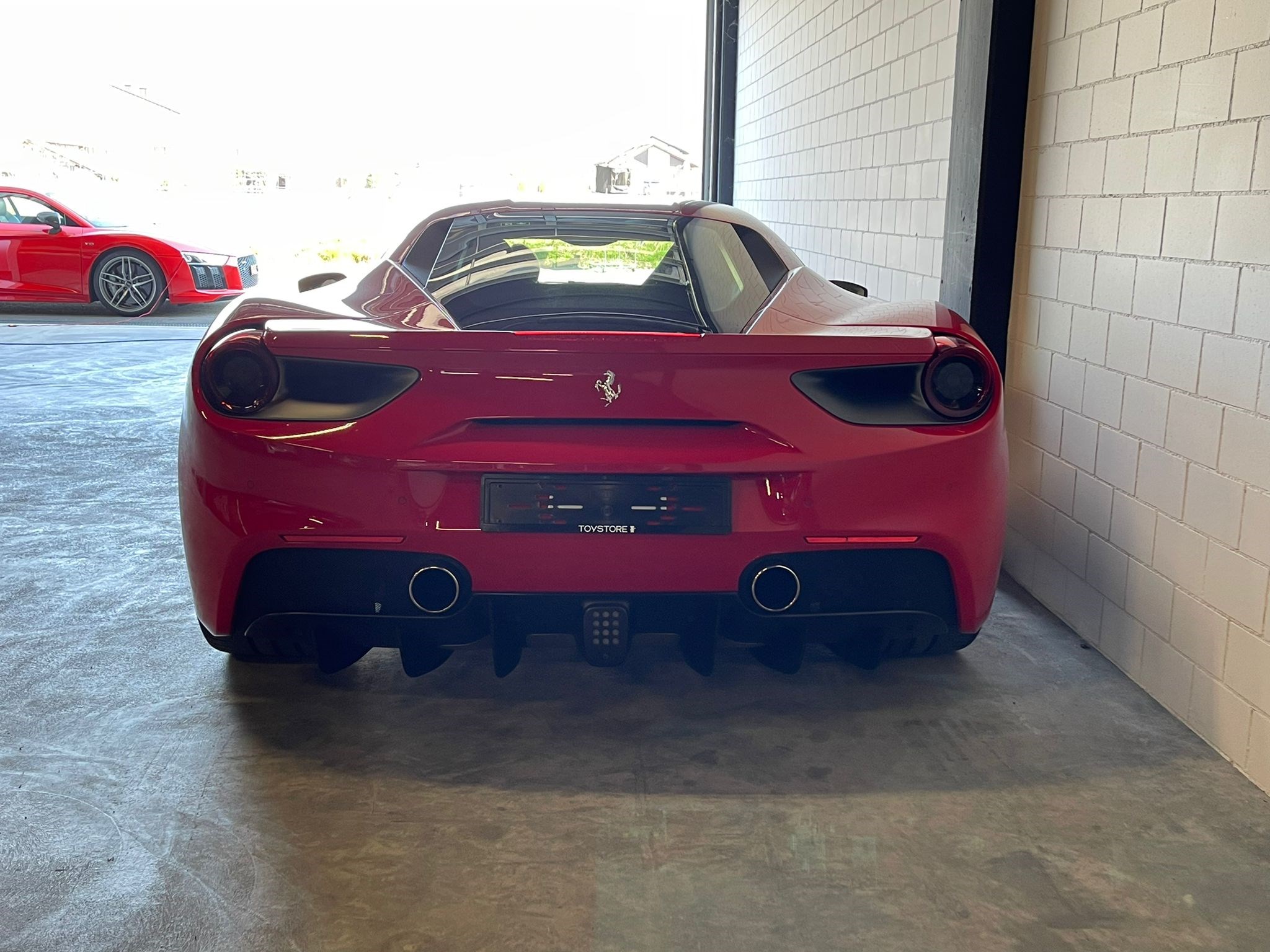 2016 FERRARI 488 GTB, 5/8