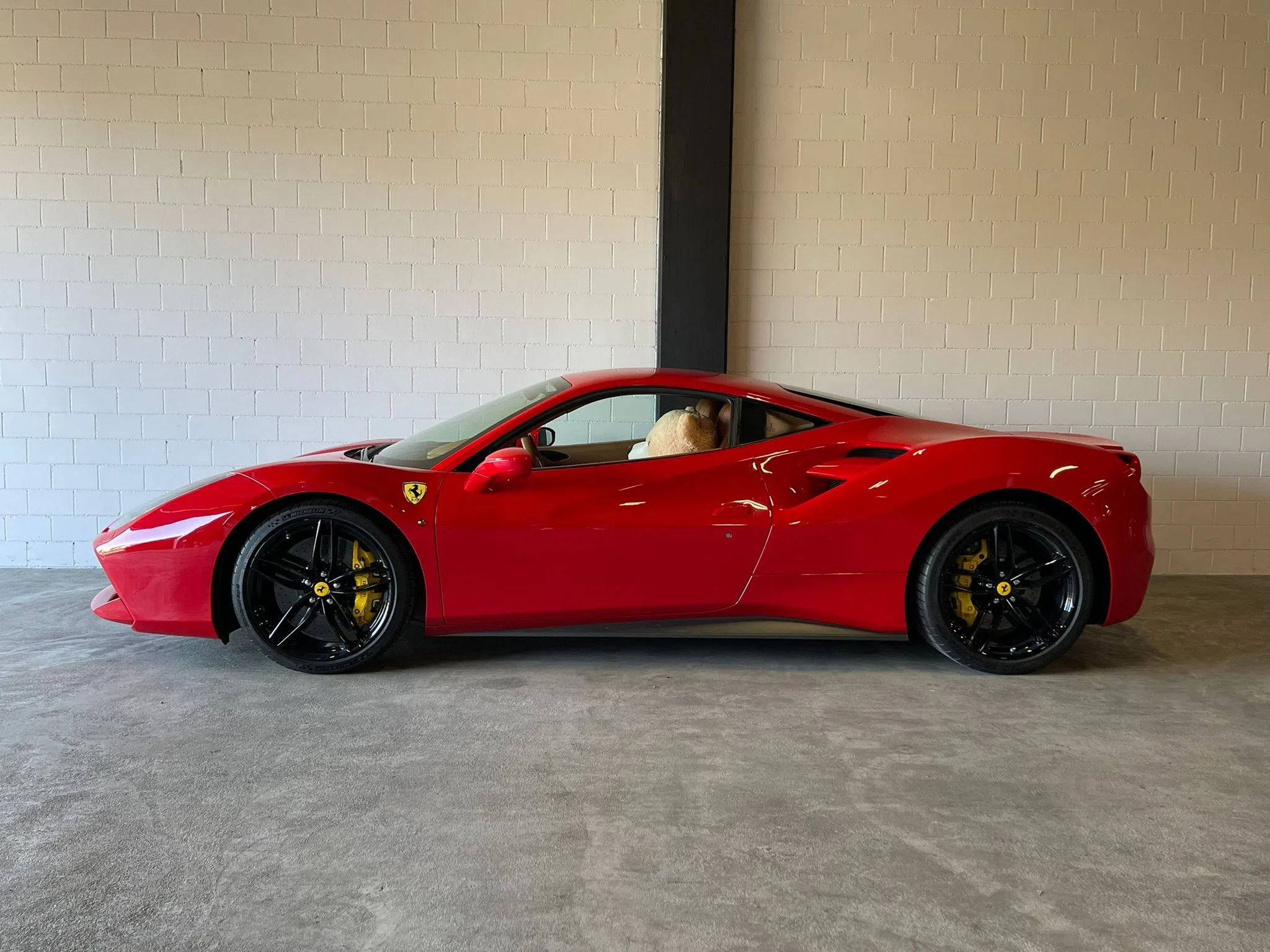 2016 FERRARI 488 GTB, exterior