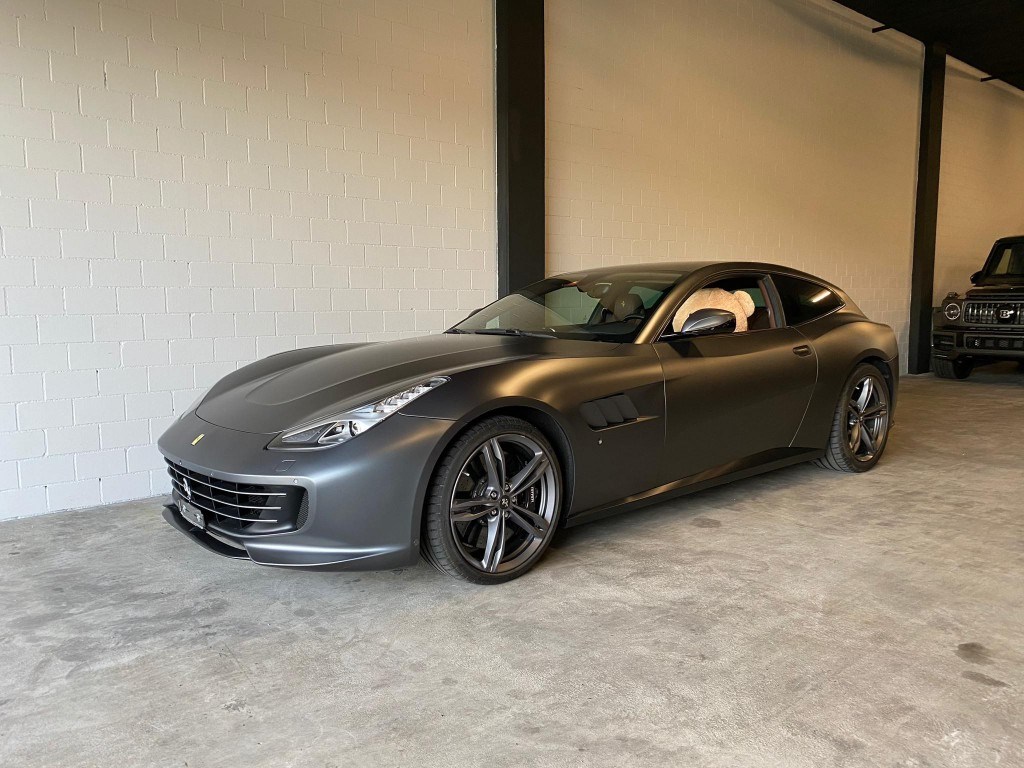 2017 FERRARI GTC4 Lusso