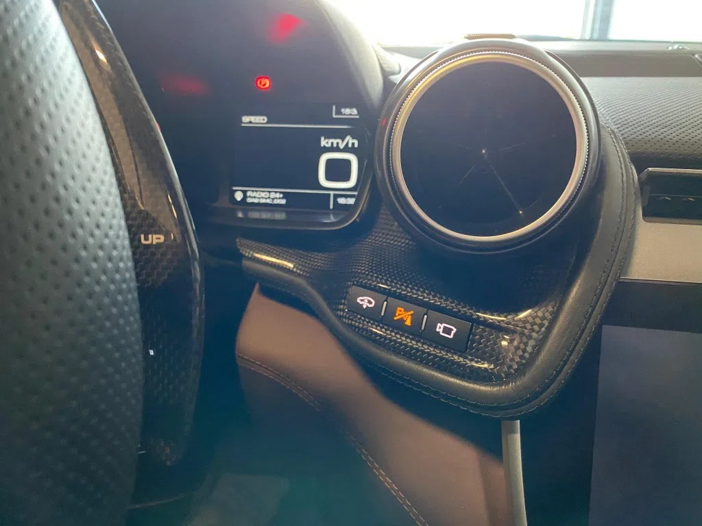 2017 FERRARI GTC4 Lusso interior