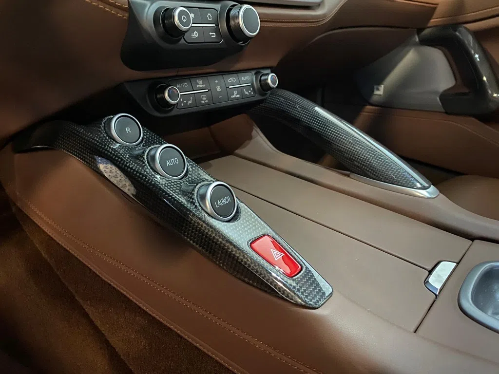 2017 FERRARI GTC4 Lusso interior