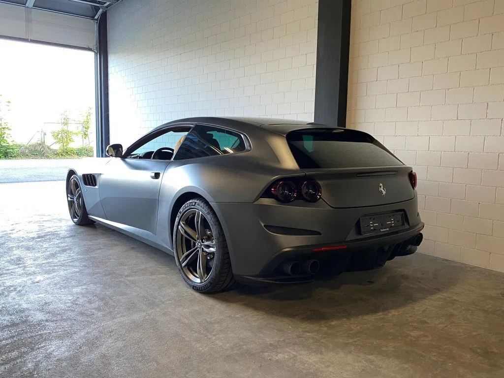 2017 FERRARI GTC4 Lusso, exterior