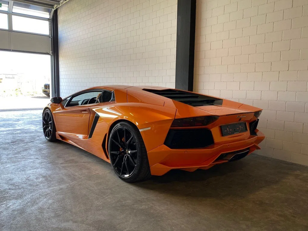 2015 LAMBORGHINI Aventador LP700-4 Coupé, exterior